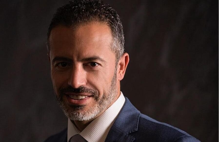 ما هو السرّ وراء تميّز عيادة طبيب الأسنان حبيب ظريفه؟