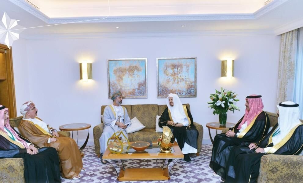 السعودية وعُمان تبحثان تعزيز التعاون البرلماني