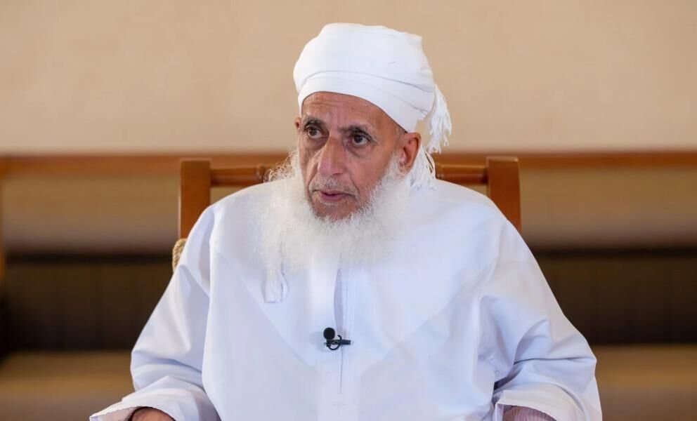 مفتي عُمان يشيد بنبذ العرب لـالصهاينة المحتلين مونديالياً