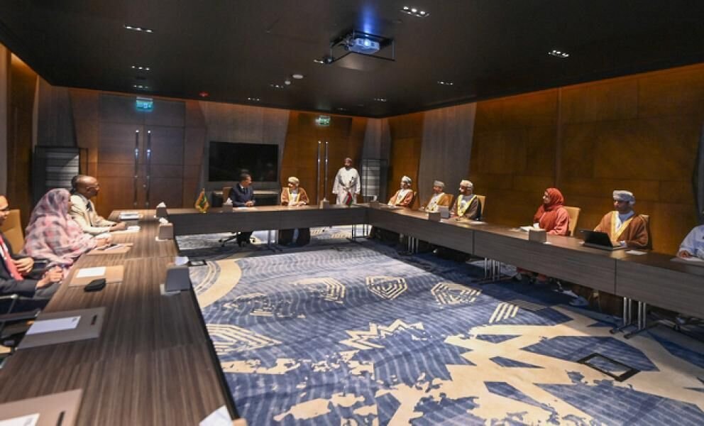 عُمان وموريتانيا تبحثان التعاون في الاتصالات وتقنية المعلومات