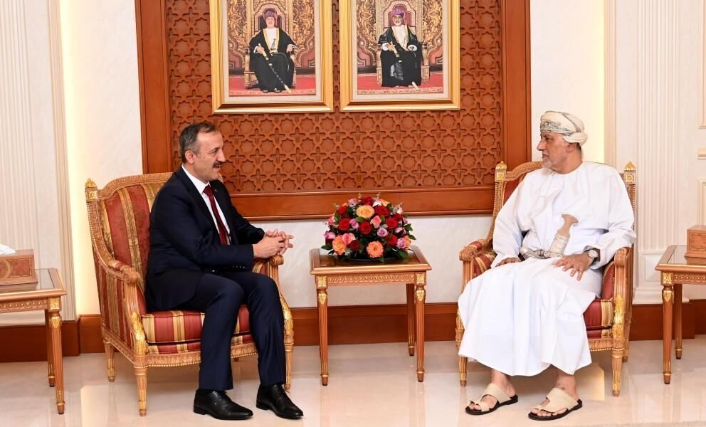 عُمان وتركيا تبحثان تعزيز العلاقات الثنائية