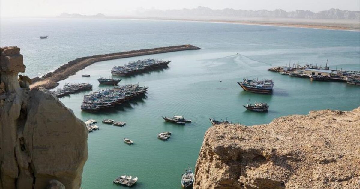 مضيق هرمز: تفاهم طهران ومسقط على ممر مؤقت بعرض 7 أميال