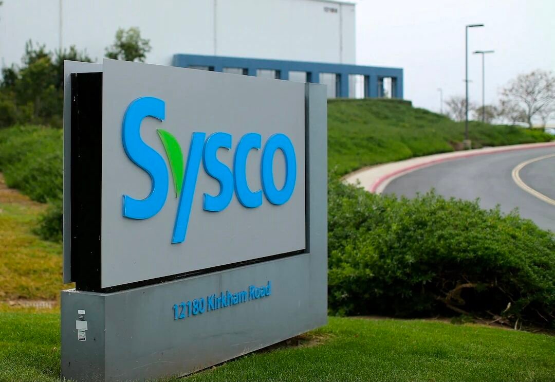 صندوق D.E. Shaw يستثمر أكثر من مليار دولار في Sysco.. والذكاء الاصطناعي في قلب خطة التغيير