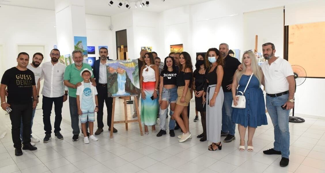 الطفل المبدع الرسام جون جاسوس يعرض لوحاته للمرة الاولى ويُذهل الحضور !