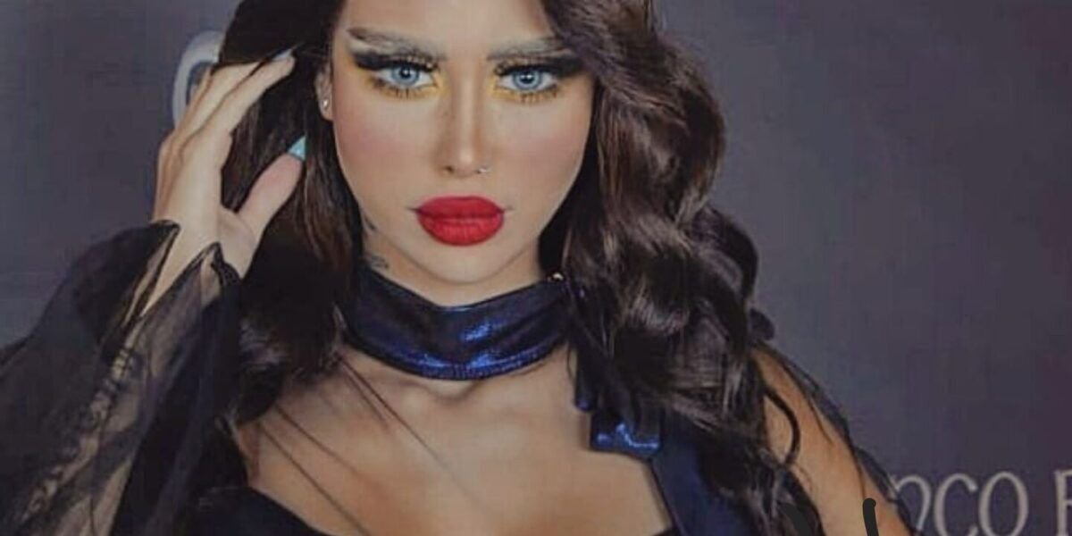 أطلقت جورجينا درويش فلتر جديد عبر الانستغرام تحت اسم GD وهو فلتر يعطي رونقاً ولامعاً للوجه بطريقة طبيعية .