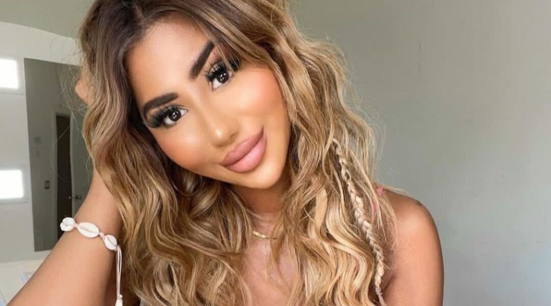 خبيرة المكياج العالمية جينا بادين/ Gina Badhen تُحذّر من إهمال تنظيف أدوات المكياج